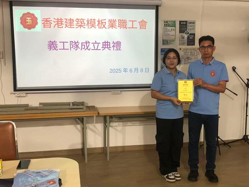 義工服務隊隊長胡良鳳